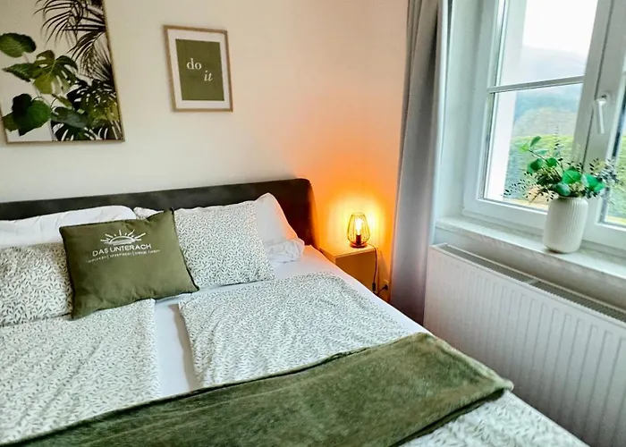 Apartment Ferienwohnung Das Unterach Am Attersee شقة *